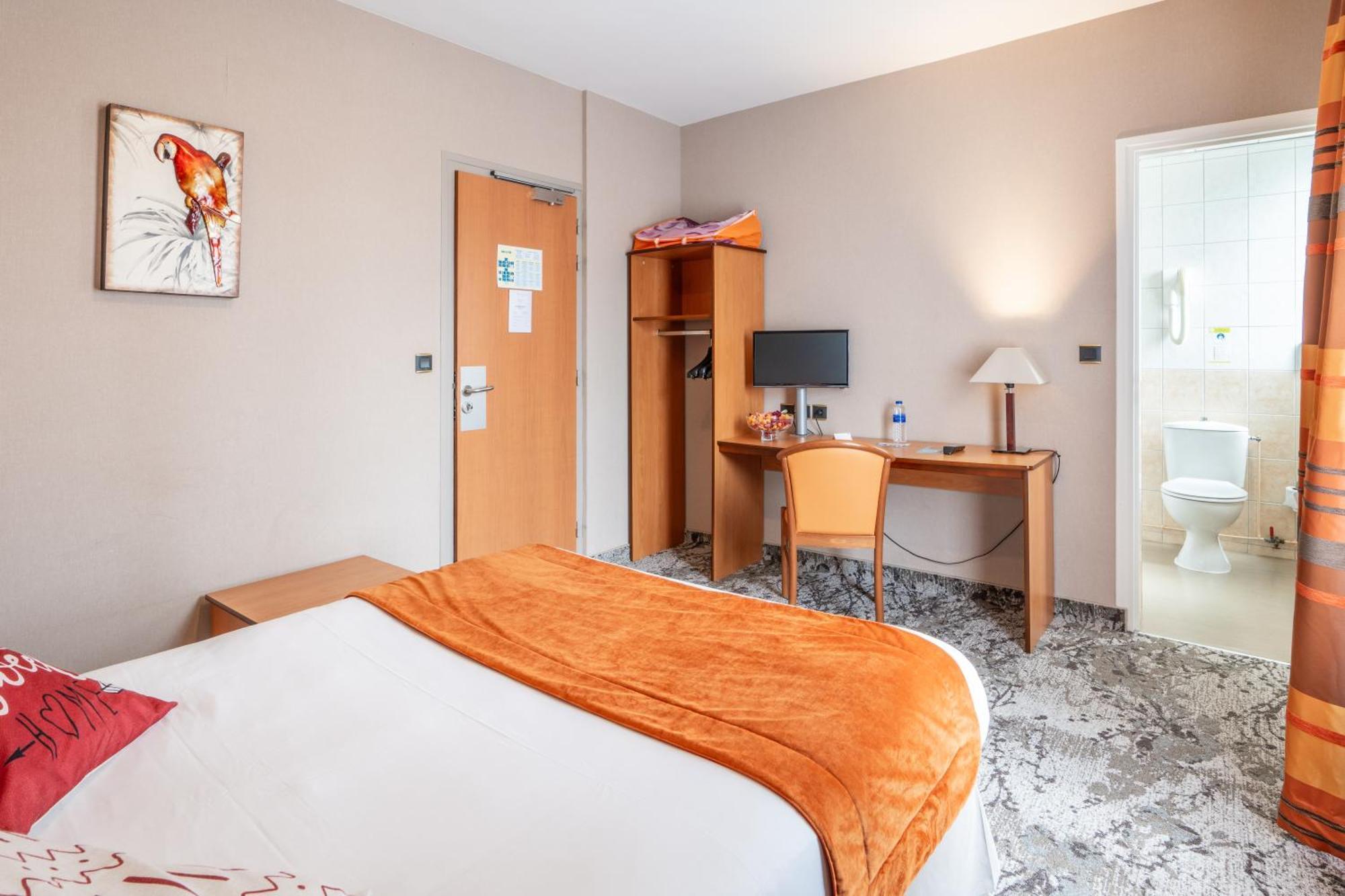 Hotel Des Ducs Alençon Kültér fotó