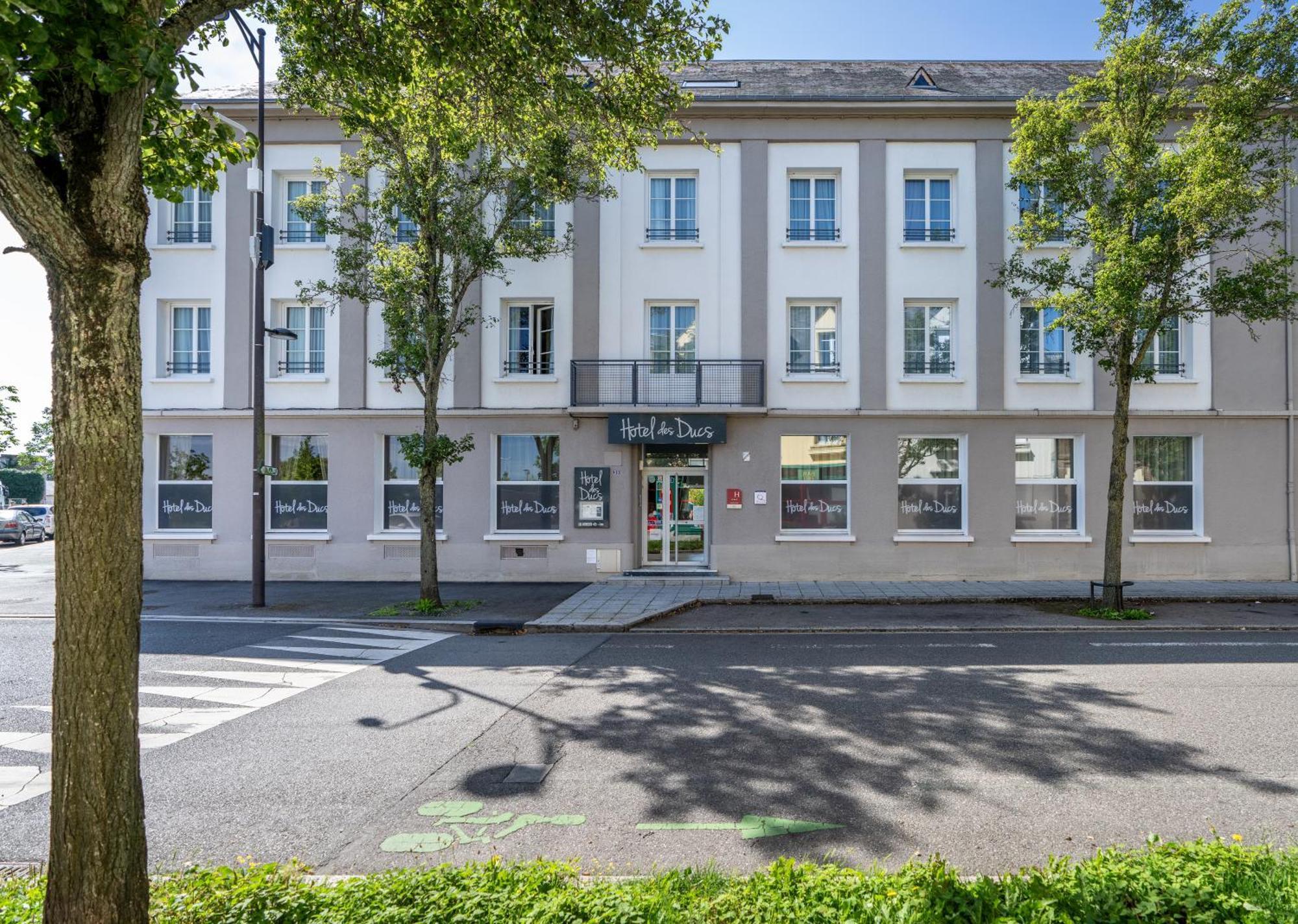 Hotel Des Ducs Alençon Kültér fotó